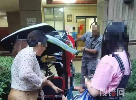 哈士奇從天而降砸傷老人孩子 原因竟是這樣簡(jiǎn)直太悲劇